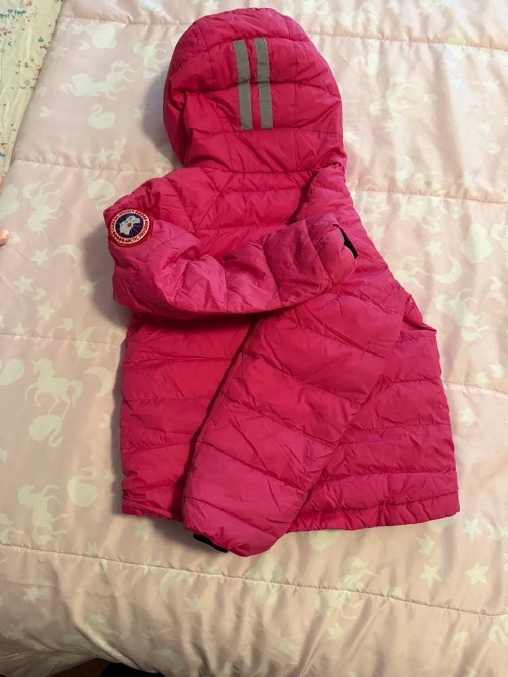 Canada Goose Girls Bright Pink Hooded Puffer Jacket - Picture 6 of 10